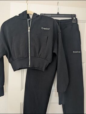 bebe Black Rhinestone Logo Cropped Zip Hoodie & Joggers Set Small